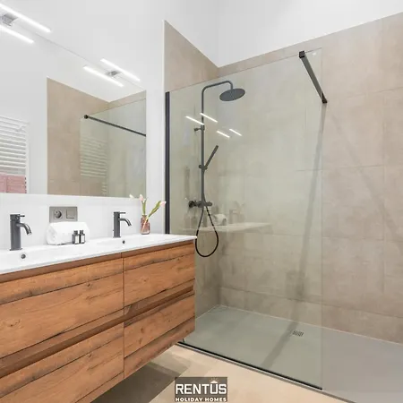 Loft - Luxury With Sea View In شقة *